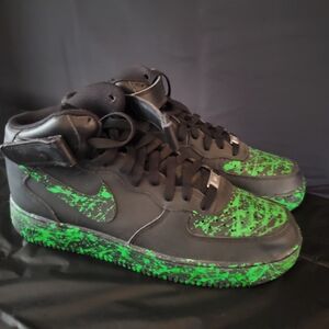 Kids High-Top Sneakers - Black and Green